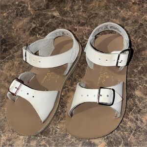 Sun San surfer Hoyway white sandals size 8 excellent condition